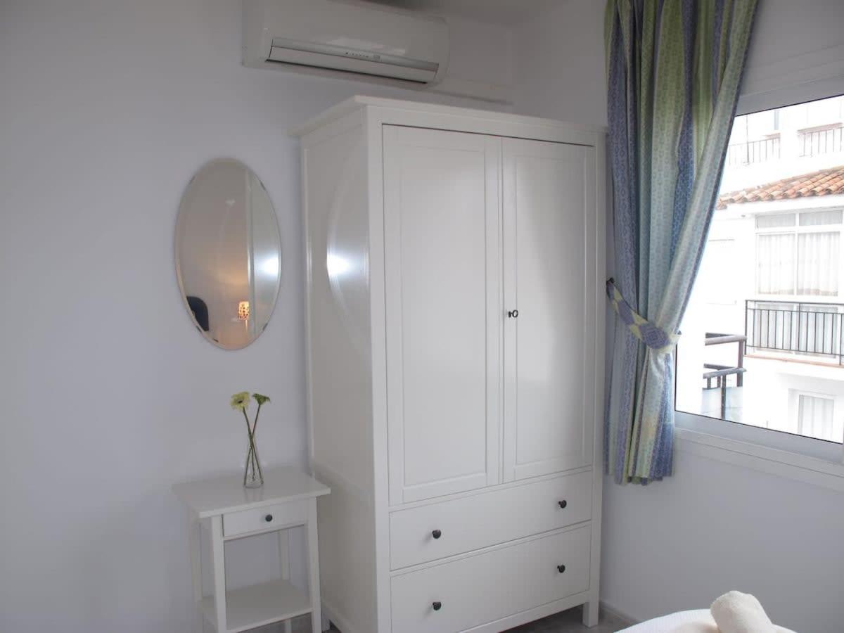 Edf Malaga Apartment เนร์คา ภายนอก รูปภาพ
